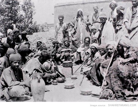 درویشان، عکاس: انتوان سوریوگین، حوالی ۱۹۰۱ میلادی