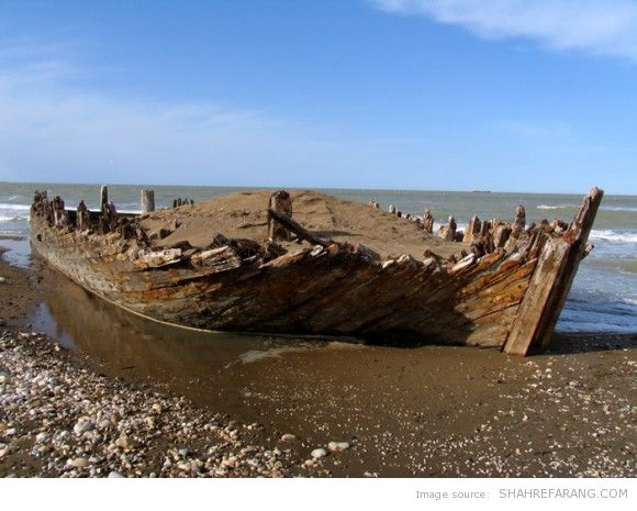 A Shipwreck in Miankaleh - کشتی غرق شده در میانکاله