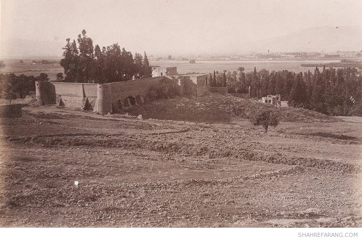 Rear view of Baghe Takht with the city of Shiraz in the background, Photo by Antoine Sevruguin, late 1800s