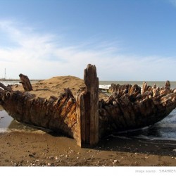 A Shipwreck in Miankaleh - کشتی غرق شده در میانکاله